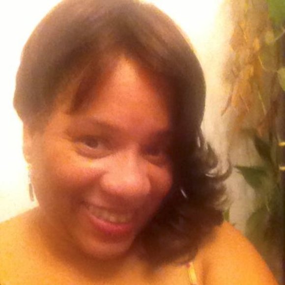 Meet your Posher, Pauline - Picture 1 of 1